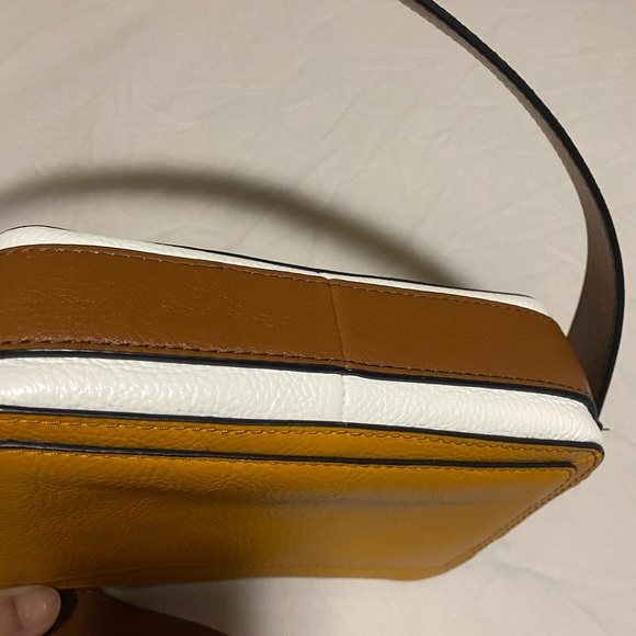 Fossil Camera Bag - Picture 4 of 5